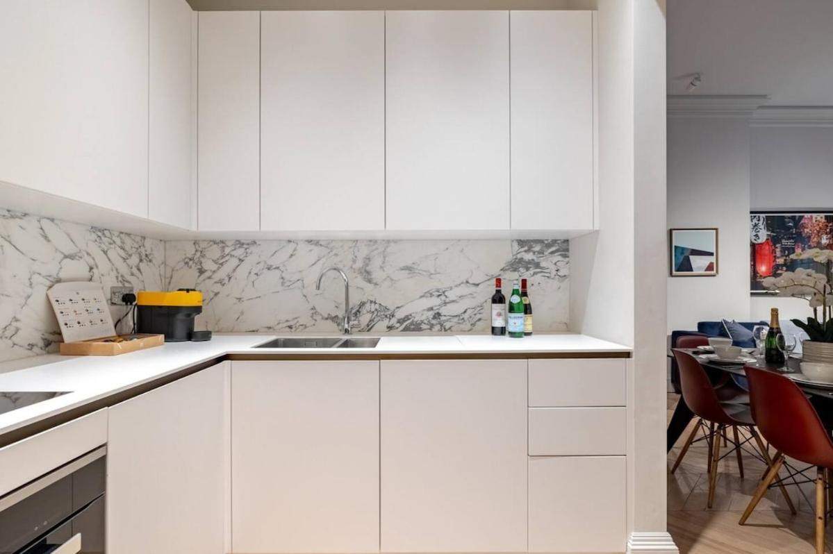 Luxurious 3 Bed Covent Garden Penthouse Appartement