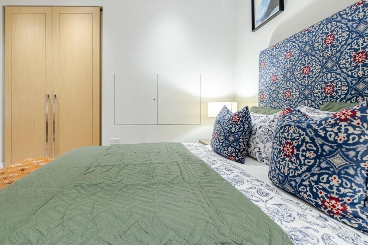 Luxurious 3 Bed Covent Garden Penthouse * Londen